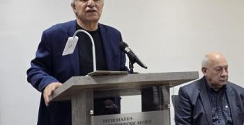 Проф. д-р Пламен Павлов представи в Стара Загора книгата си „Васил Левски: най-добрият ни българин“