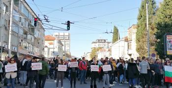 Протест в Стара Загора на работещи в ресторантьорския и хотелиерския бранш