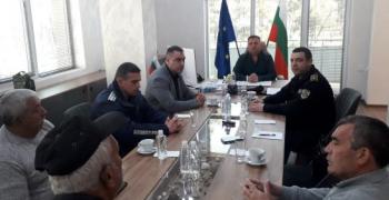 Разселват семействата на участниците в масовото сбиване в Казанлък