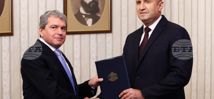 Румен Радев призова ИТН за незабавно пристъпване към разговори с останалите формации 