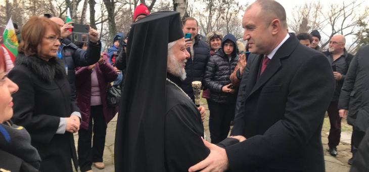 Президентът Румен Радев: Честит празник на всички, които не се поддават на манипулацията