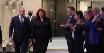 Инициативен комитет издигна кандидатурата на Радев и Йотова за президентските избори