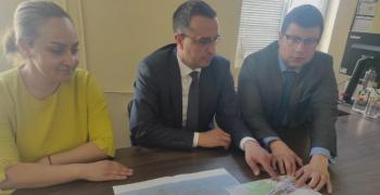 Кметът на Чирпан проведе разговор за изграждане на надлез и на интермодален терминал в Националната компания "Железопътна инфраструктура"