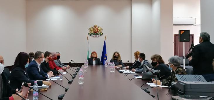 В Стара Загора партиите не постигнаха съгласие за секретарското място на Районната избирателна комисия