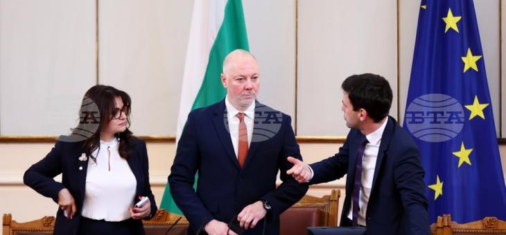 Избраха Росен Желязков от ГЕРБ-СДС за председател на новия парламент