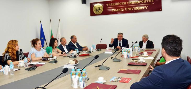 Ректорът на Тракийски университет проф. д-р Добри Ярков представи официално своя екип за предстоящия мандат 