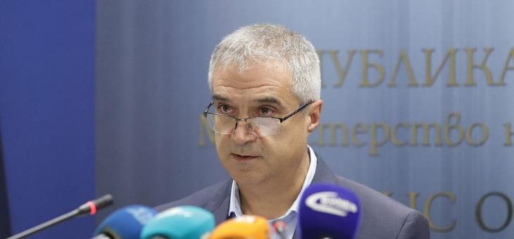 Министър Румен Радев: Все още има малки населени места без ток