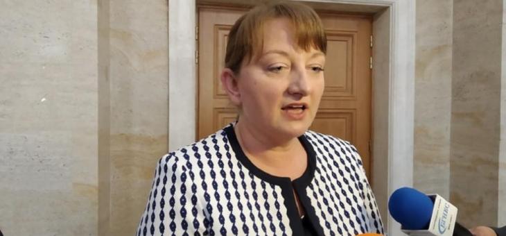 Обмисля се нова програма за работниците от засегнатите сфери