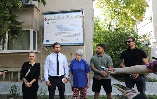 Започна обновяването на жилищна сграда на ул. „Димитър Подвързачов" № 1 в Стара Загора