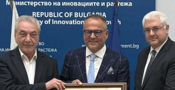 Министър Карадимов връчи сертификат за приоритетен инвестиционен проект с над 800 нови работни места в Стара Загора
