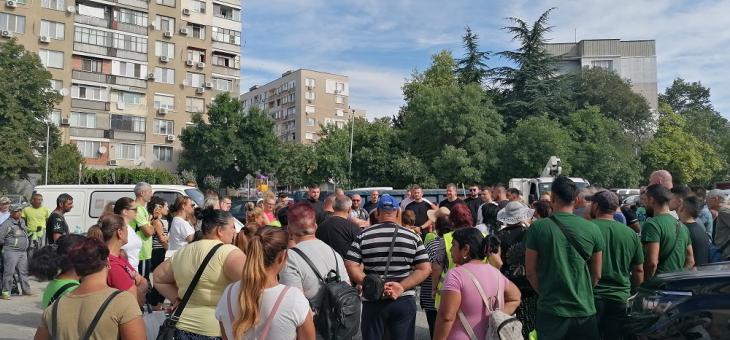 В Стара Загора: Сговорна дружина квартал почисти