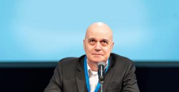 Слави Трифонов: Няма никаква причина да оттеглям кандидатурата на Каримански
