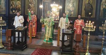 На Петдесетница: Митрополит Киприан служи в храм “Св. Троица”