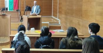 Съдии от Окръжен съд –Стара Загора осъществиха срещи с ученици