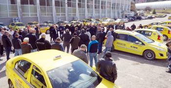Таксиметрови шофьори поставиха проблемите пред бранша пред старозагорските народни представители и общински съветници от ГЕРБ