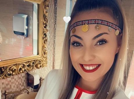Старозагорка с добро сърце подари балната си рокля на момиче в нужда