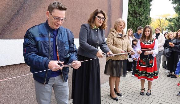 Оливие Ришар Ханчев откри стенопис с лика на Веселин Ханчев в старозагорско училище