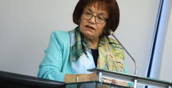 Янка Такева очаква минималната заплата на учителите да достигне 1900 лв.