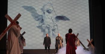 Звездата на Метрополитън опера Желко Лучич за първи път в България