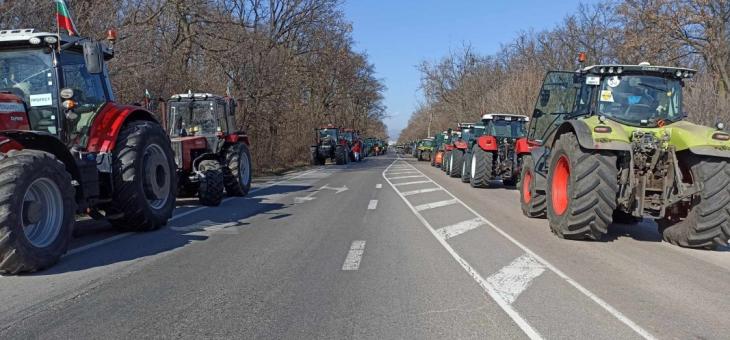 Протест: Блокираха пътя Стара Загора - Димитровград