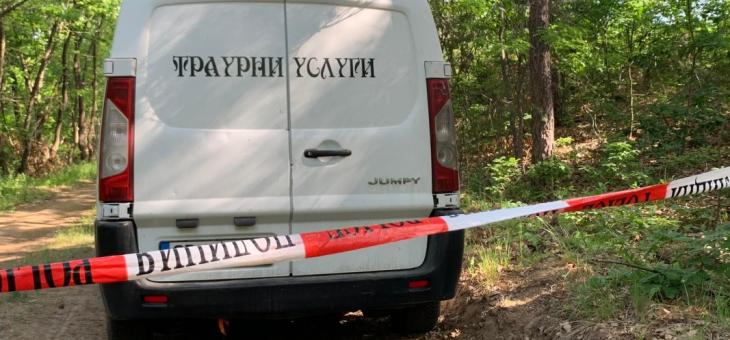 Разследват незаконни погребения в столицата