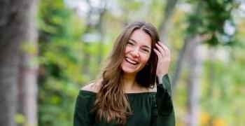 Миглена Трайкова от СУ "Максим Горки" в Стара Загора е лауреат от Националната олимпиада по руски език