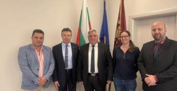 Изтъкнат учен в биомедицинско инженерство започва сътрудничество в новаторско изследване в Тракийски университет
