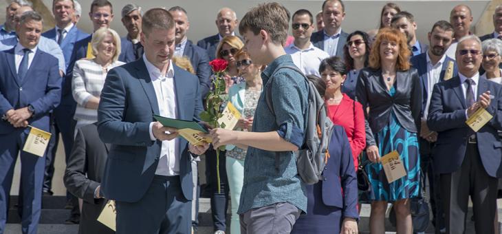 Кой получи наградата "Стара Загора" и "Млада Загора"?