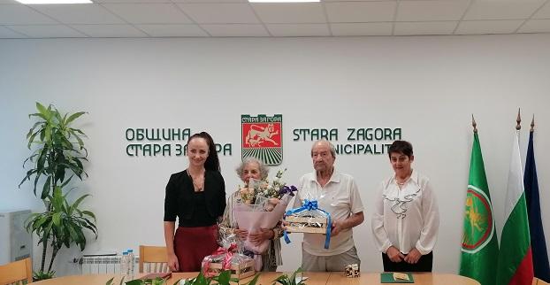 В Община Стара Загора се проведе среща с културните дейци Христо Златев и Мина Пеева