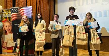 Отлично представяне на старозагорски ученици в национално състезание по творческо писане на английски език