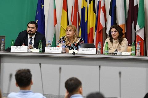 Специален урок за децата на Стара Загора: Градът и страната ни са прекрасно място      