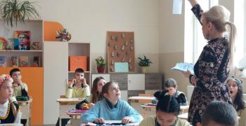 Родолюбив урок по изобразително изкуство проведоха в СУ "Васил Левски" в Стара Загора