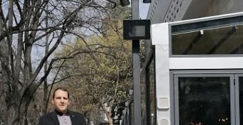 В Стара Загора електронно табло съобщава за раждането на бебе 