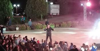 Веселин Маринов зарадва с хитовете си студенти, преподаватели и гости на Тракийския университет
