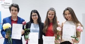 Ученичка от ГПЧЕ "Ромен Ролан" в Стара Загора се класира на финала на национален дебат за ваксините