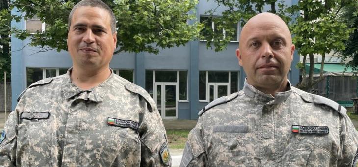 Военнослужещи от ВВС спасиха от удавяне дете и майка