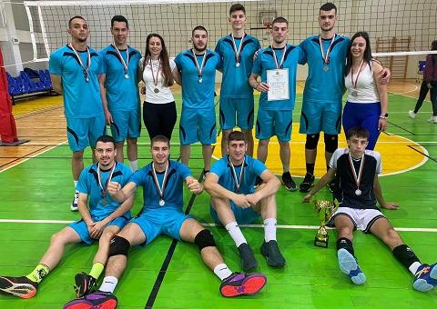 Волейболният отбор на ПГСАГ „Лубор Байер“ донесе сребърен медал в Стара Загора