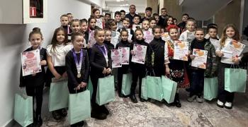 Тържествено награждаване на деца с изявени дарби в Община Раднево