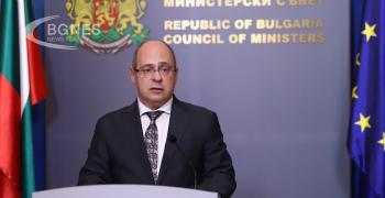 Вдигат минималната работна заплата