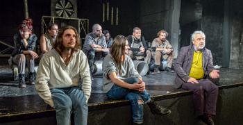 „Завод” е спектакъл за всеки, който търси смисъла