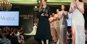 Радостина Долапчиева с награда „Златна игла“ за дизайнер на годината