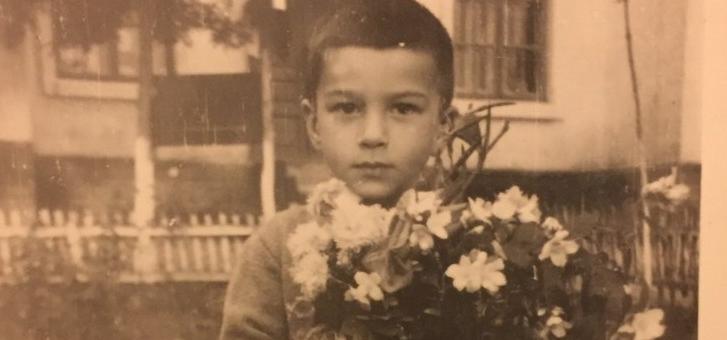 Емил Христов: Изпитваха ни на дъската един по един, "зюмбюл" ни провали всички