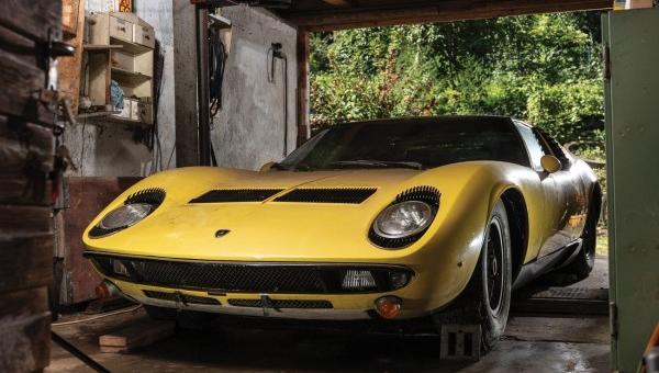 Продадоха Lamborghini Miura за 1,6 милиона долара