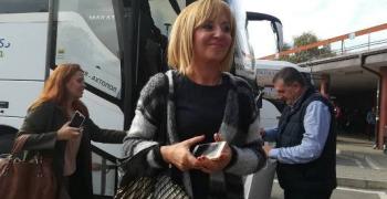 Мая Манолова подаде оставка, влиза в битката за София
