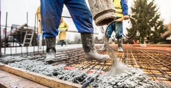 Жегата вдига разходите за заплати у нас средно с 0,6%